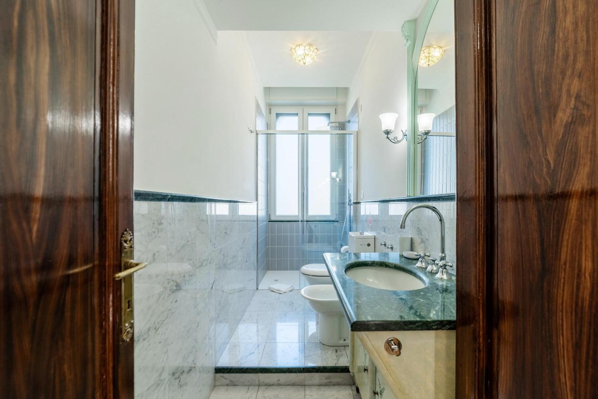 Casa Bella 16 - 8 Min To Metro, 15 Min To Lin Airport, University Area Милано Екстериор снимка