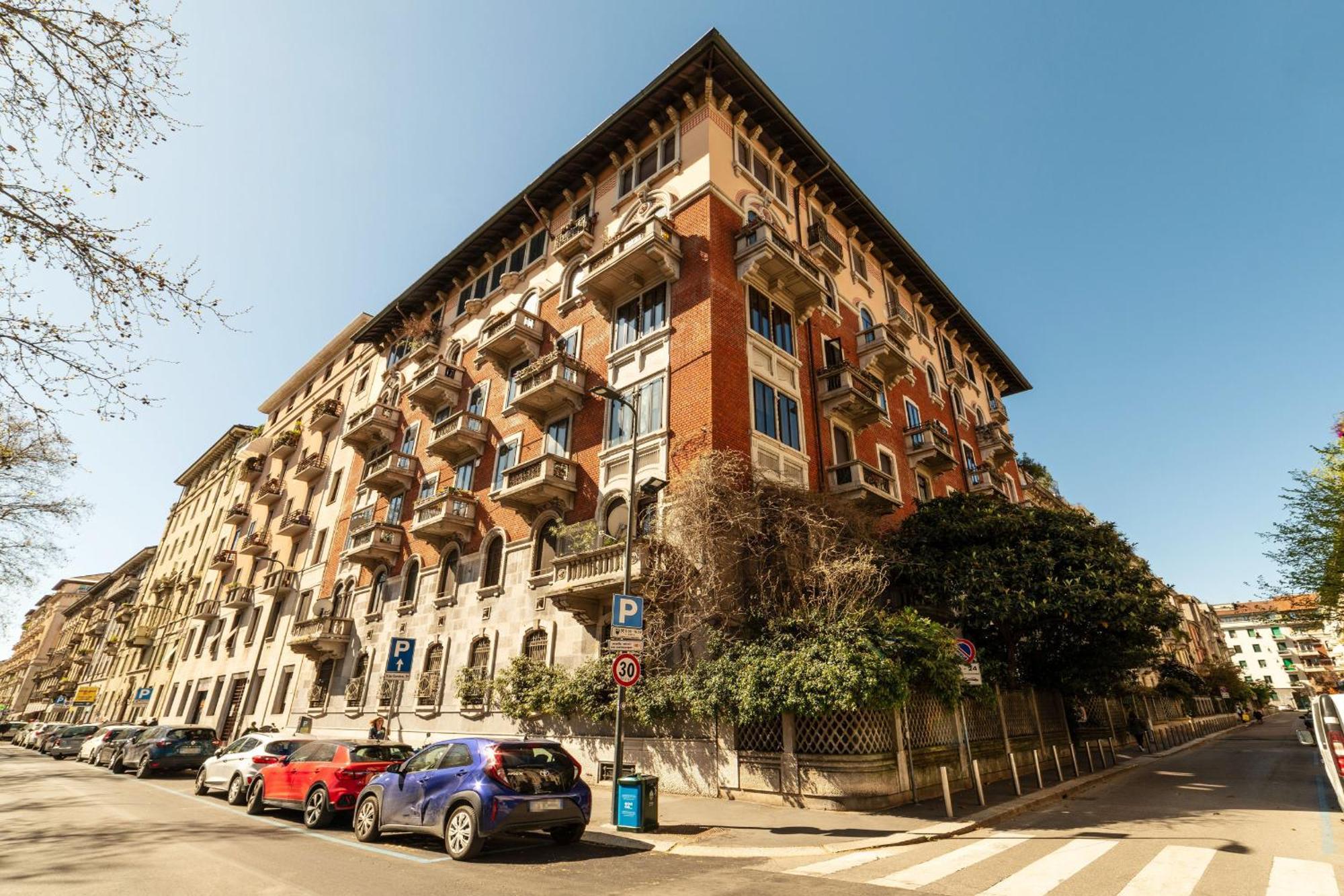 Casa Bella 16 - 8 Min To Metro, 15 Min To Lin Airport, University Area Милано Екстериор снимка