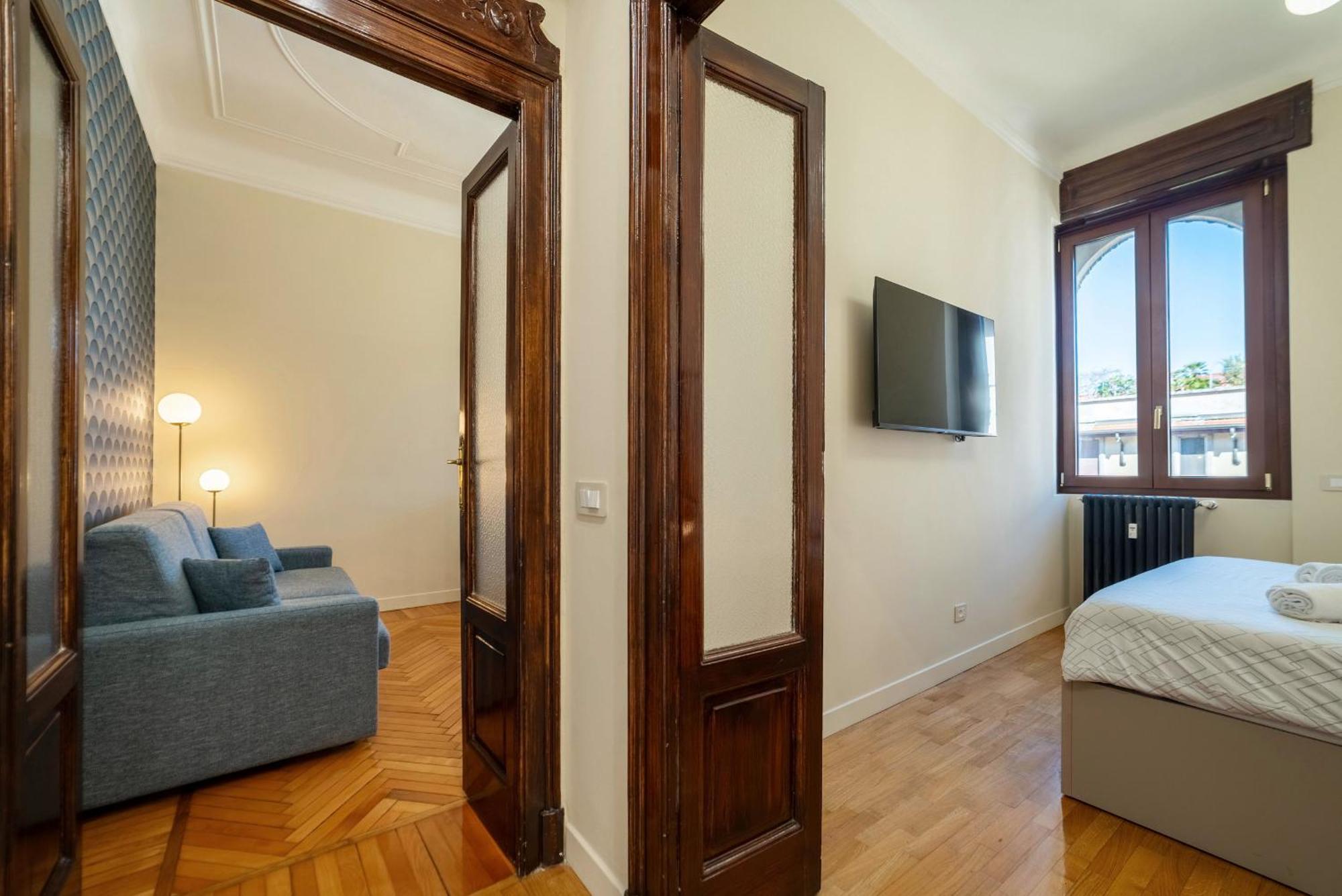 Casa Bella 16 - 8 Min To Metro, 15 Min To Lin Airport, University Area Милано Екстериор снимка