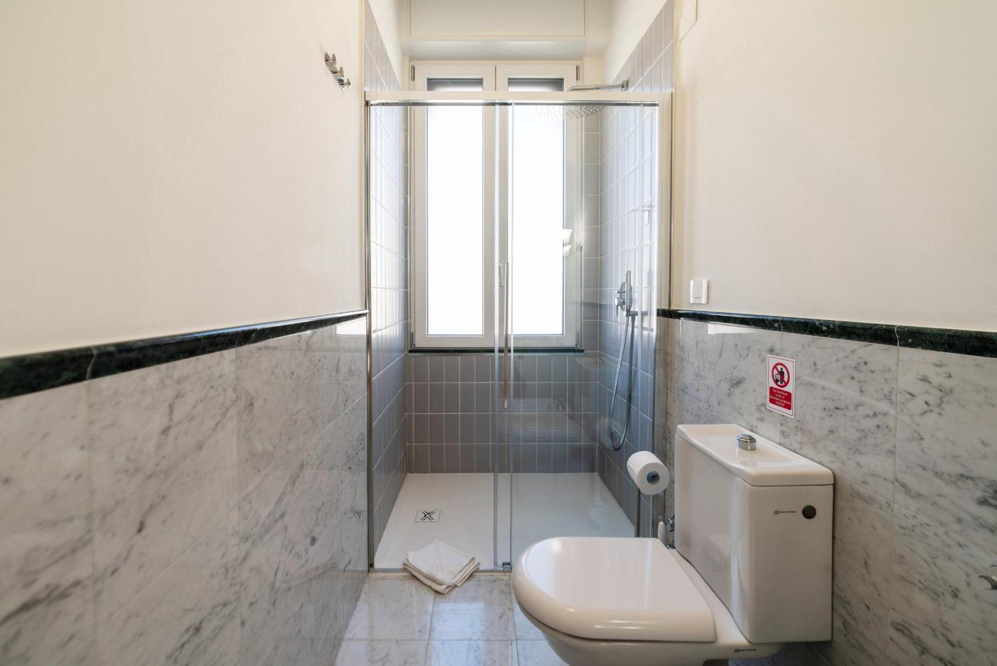 Casa Bella 16 - 8 Min To Metro, 15 Min To Lin Airport, University Area Милано Екстериор снимка